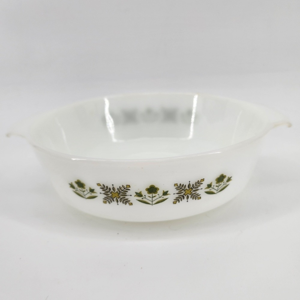 Anchor Hocking Fire King Meadow Green 2 Qt Round Casserole Dish White Milk Glass